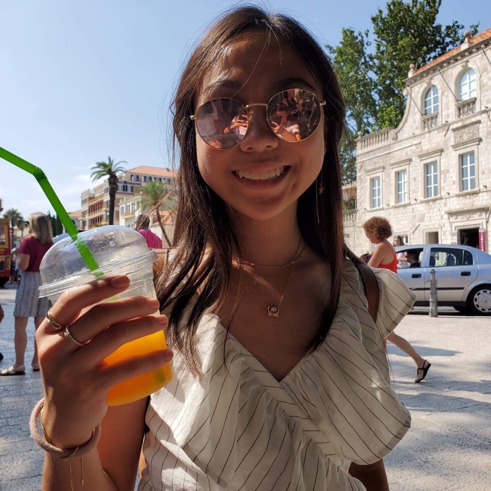 Meet your Posher, Kelly